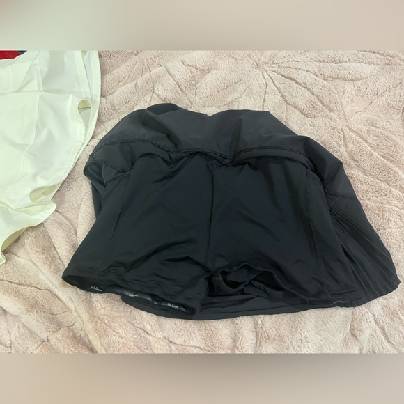 Lululemon pleated lined skirt - Picture 2 of 3